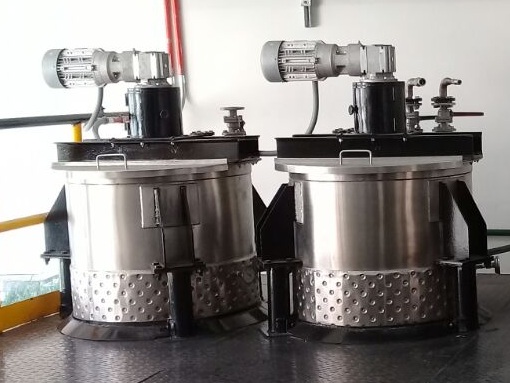 Tanques con chaqueta de hoyuelos