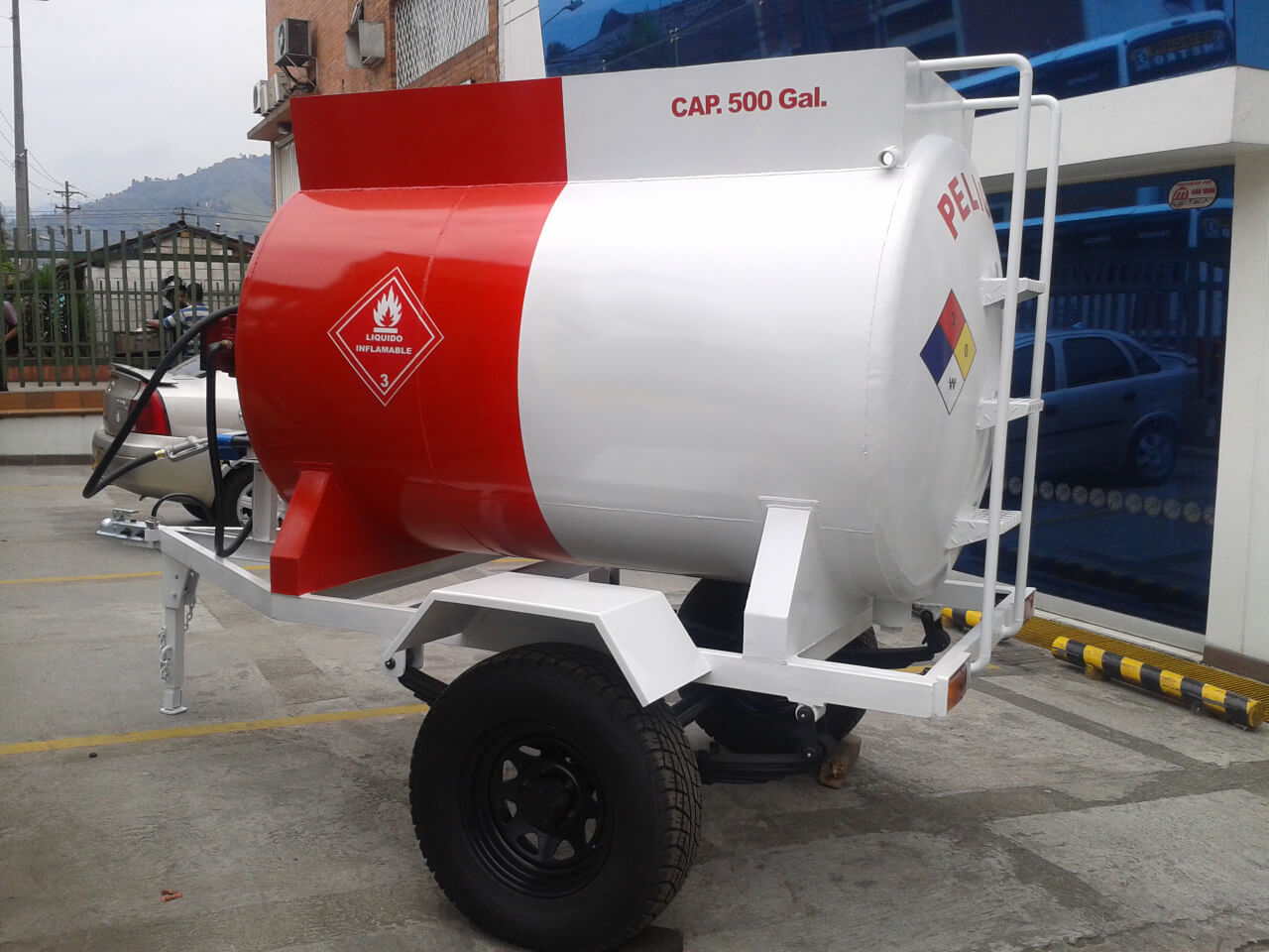 Trailer de acero al carbono